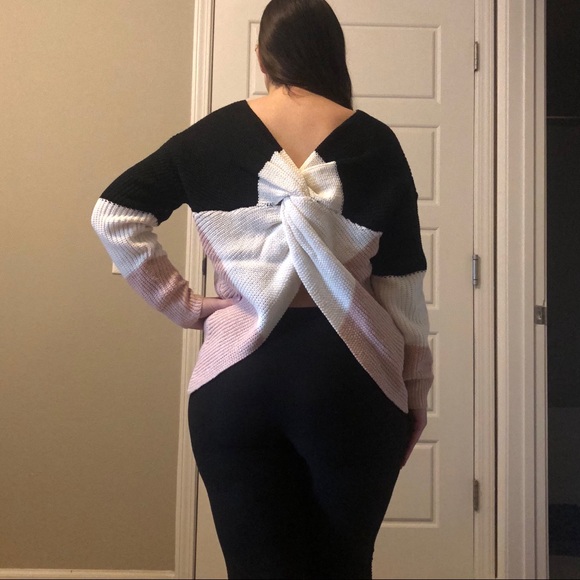 Black Combo Color Block Twist Back Sweater - Picture 6 of 8